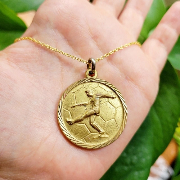 Vintage Gold Soccer Football Medallion Necklace - Picture 5 of 8